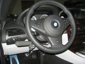 Car steering wheel and dashboard